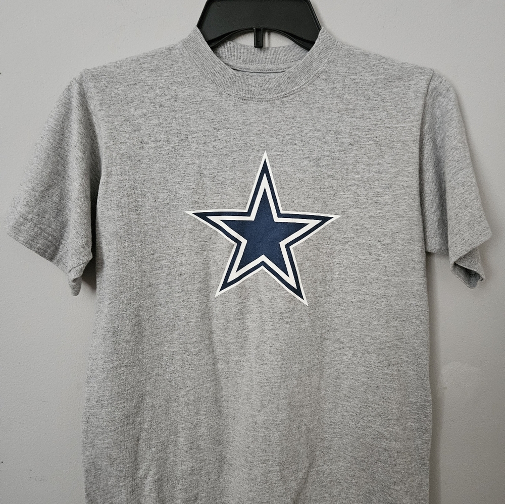 Nwot Youth Cowboys t-shirt